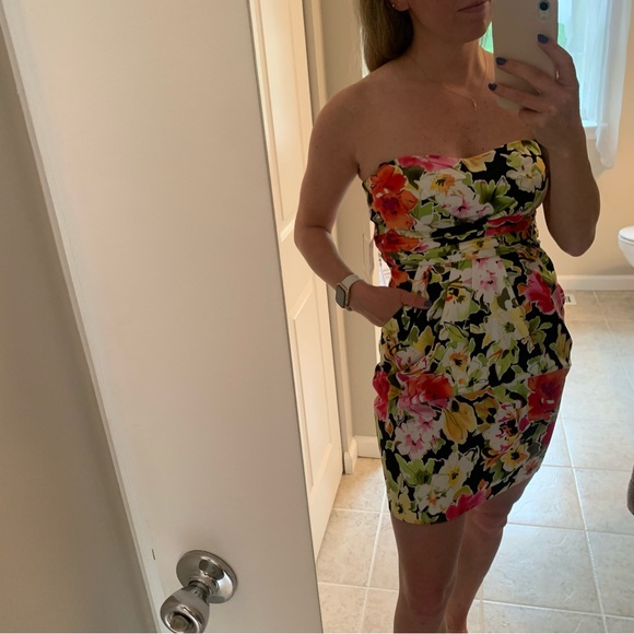 NWT! Mandees Floral Strapless Dress - Picture 5 of 6